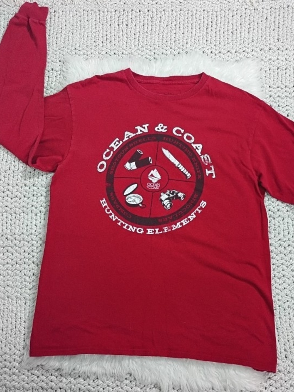 Men's Ocean & Coast Hunting Elements  Red Graphic Long-Sleeve Tee, Medium